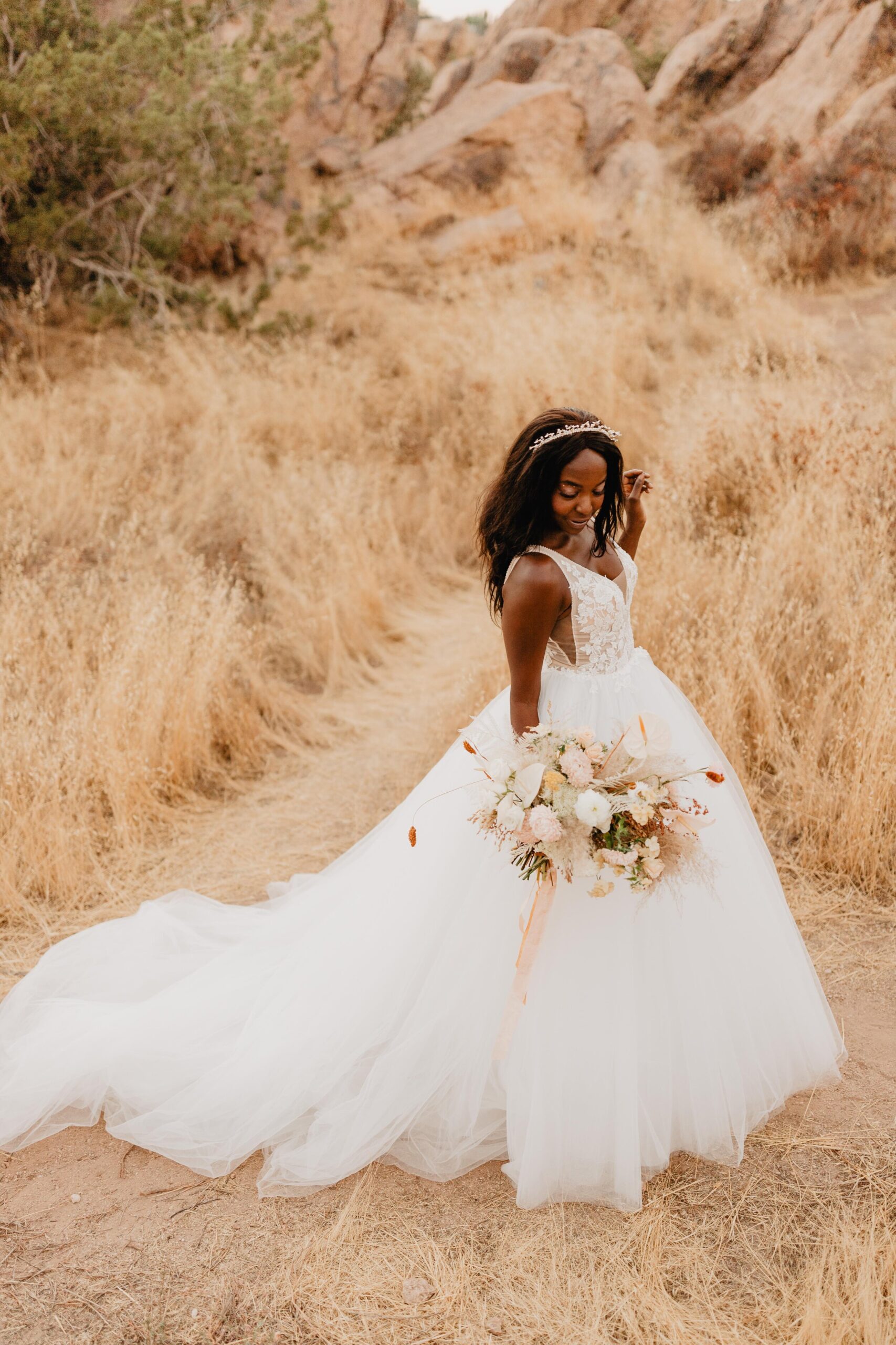 Vasquez Rocks Styled Shoot-20.jpg