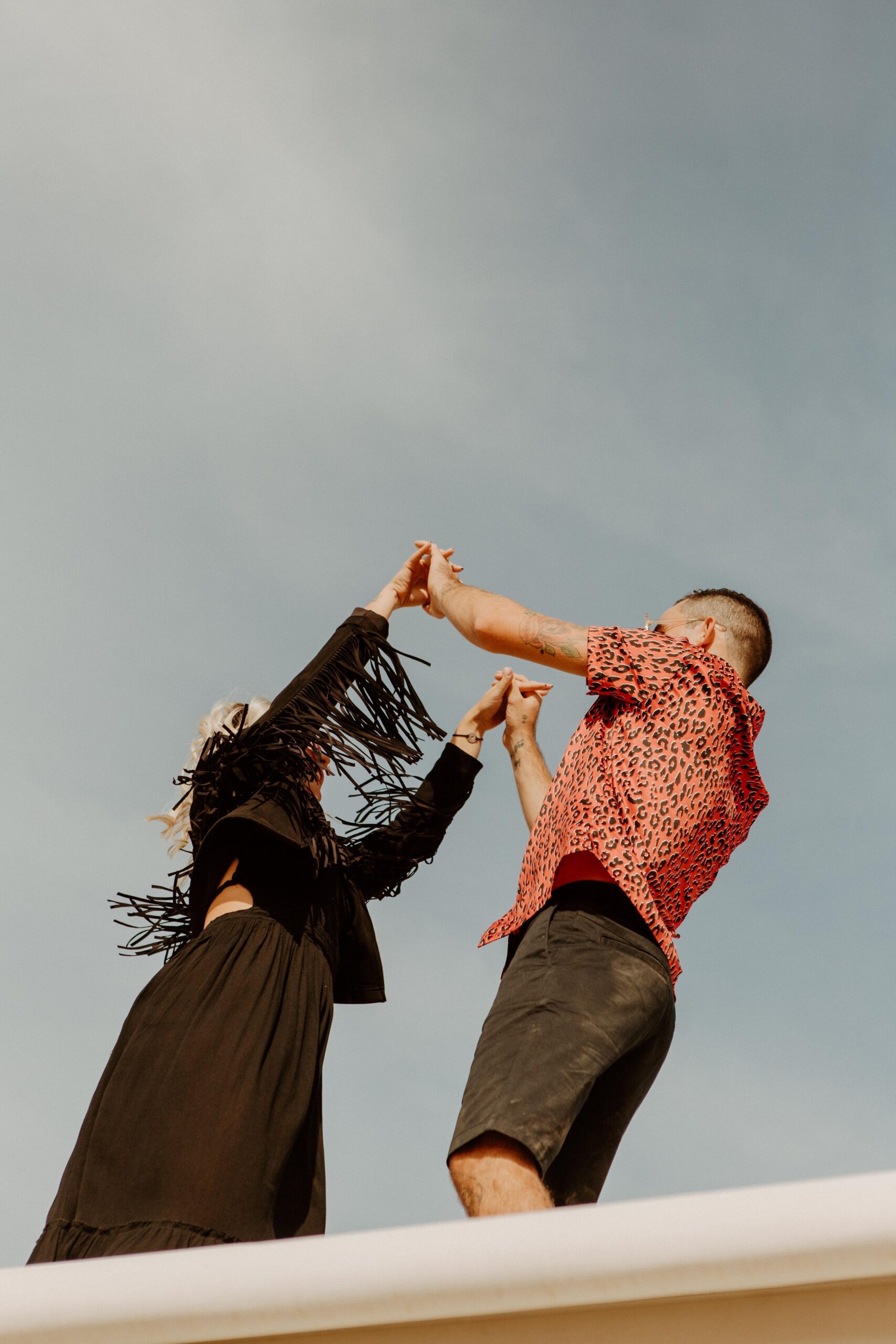 Ashley + Kyle adventure joshua tree session desert-17.jpg