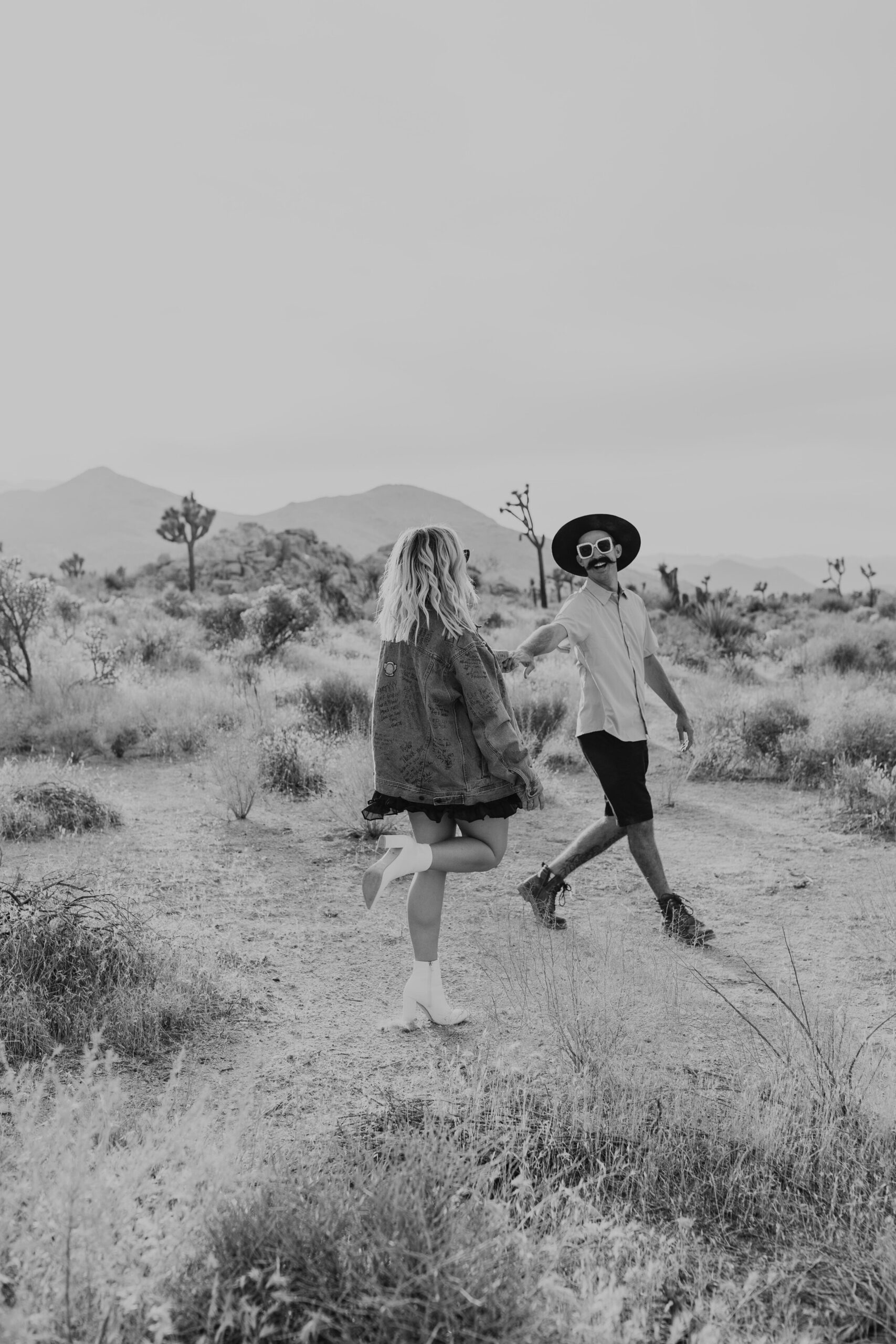 Ashley + Kyle adventure joshua tree session desert-70.jpg