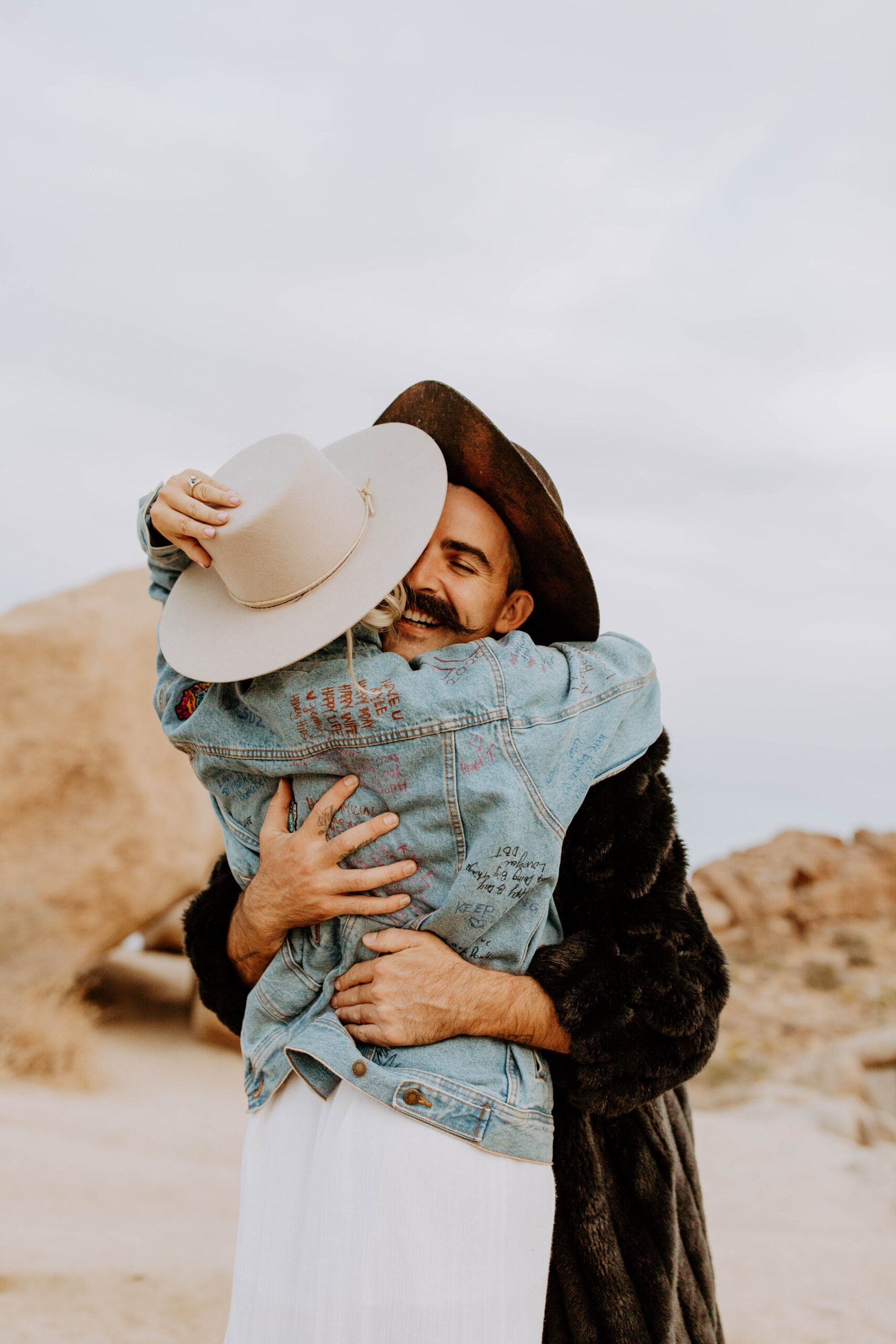 Ashley + Kyle adventure joshua tree session desert-96.jpg