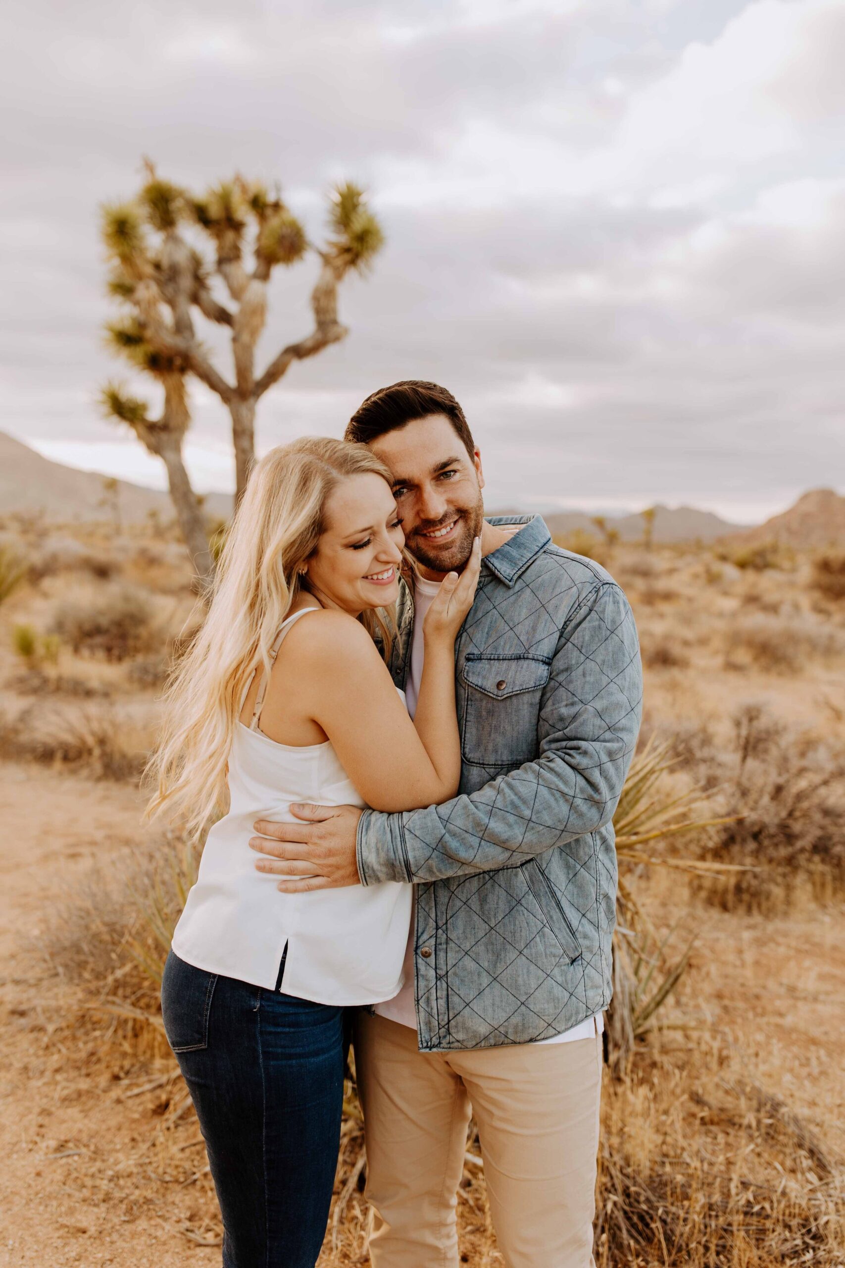 joshua tree adventurous engagement-12.jpg