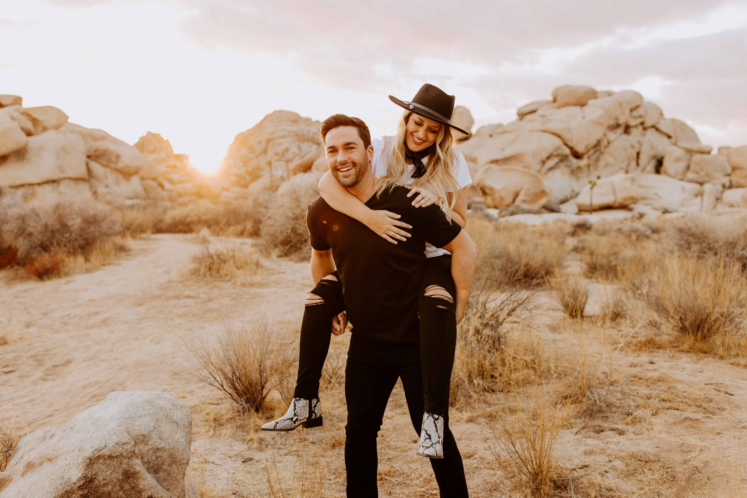 joshua tree adventurous engagement-43.jpg