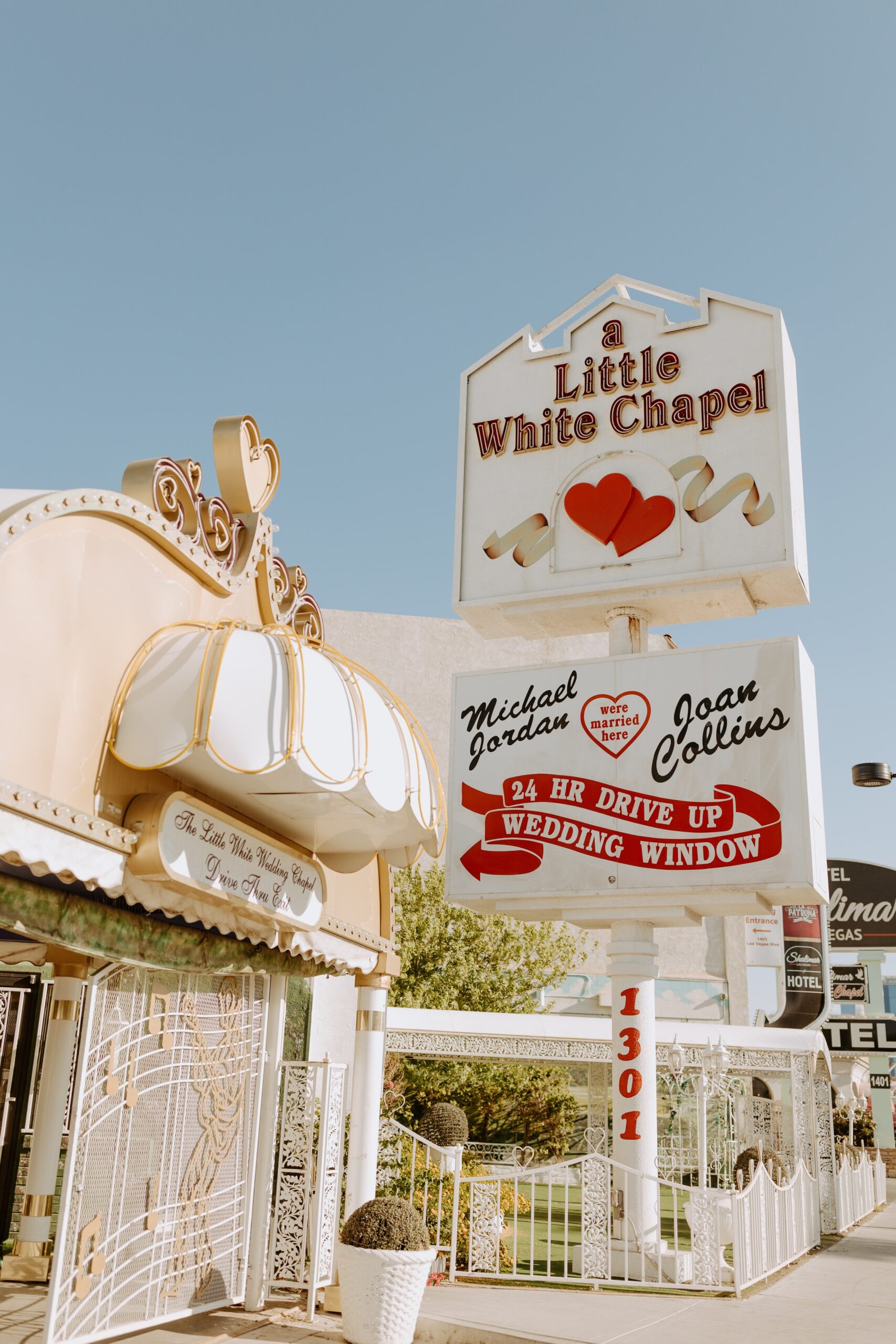 Kate + Steven's Elopement - Little White Chapel Las Vegas Photographer-209.jpg