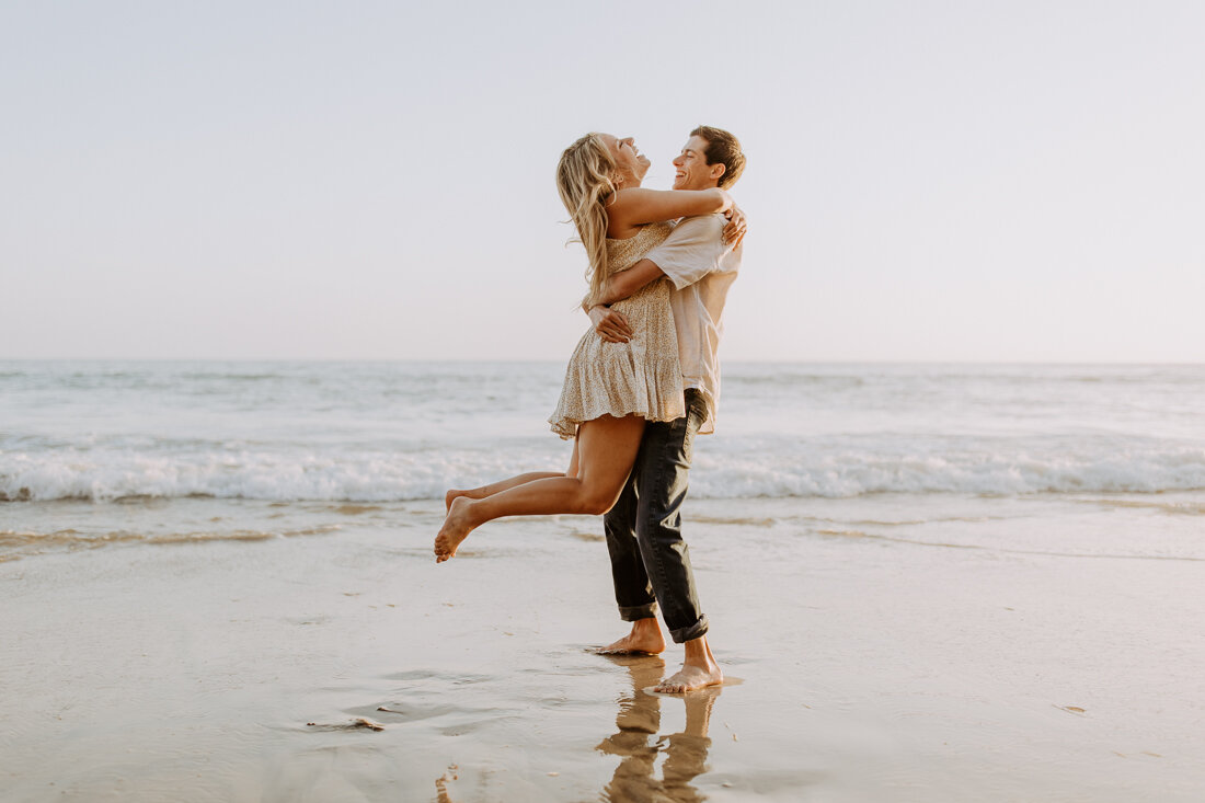 Mikayla + Austin Engagement swamis beach sunset san diego-13.jpg